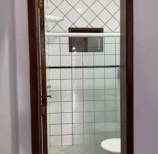 Moradia Aconchegante E Sossegada Em Otimo Local.
